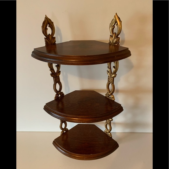 ❤️SOLD❤️Mid -Century Modern 3 Shelf Corner